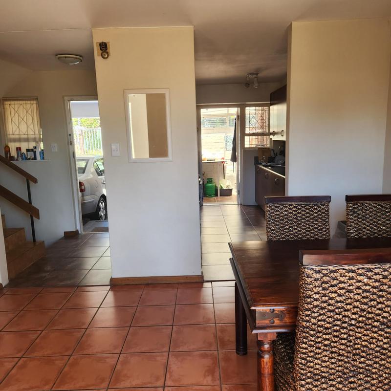 3 Bedroom Property for Sale in Lakeside Western Cape